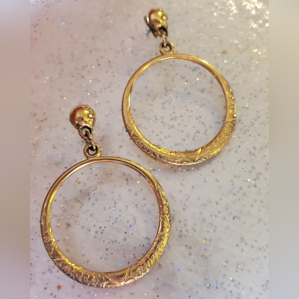 Hoop Earrings Engraved Floral Vintage Elegance